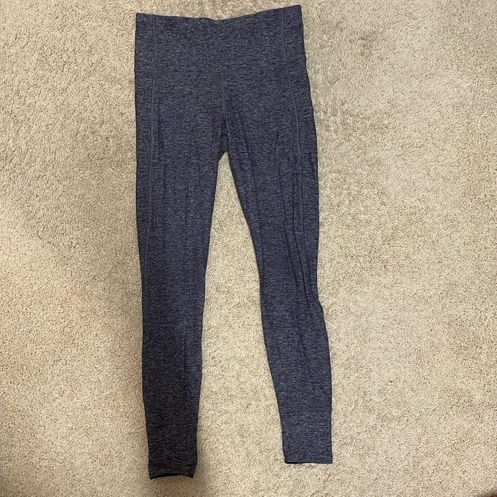 Lululemon leggings size 6
